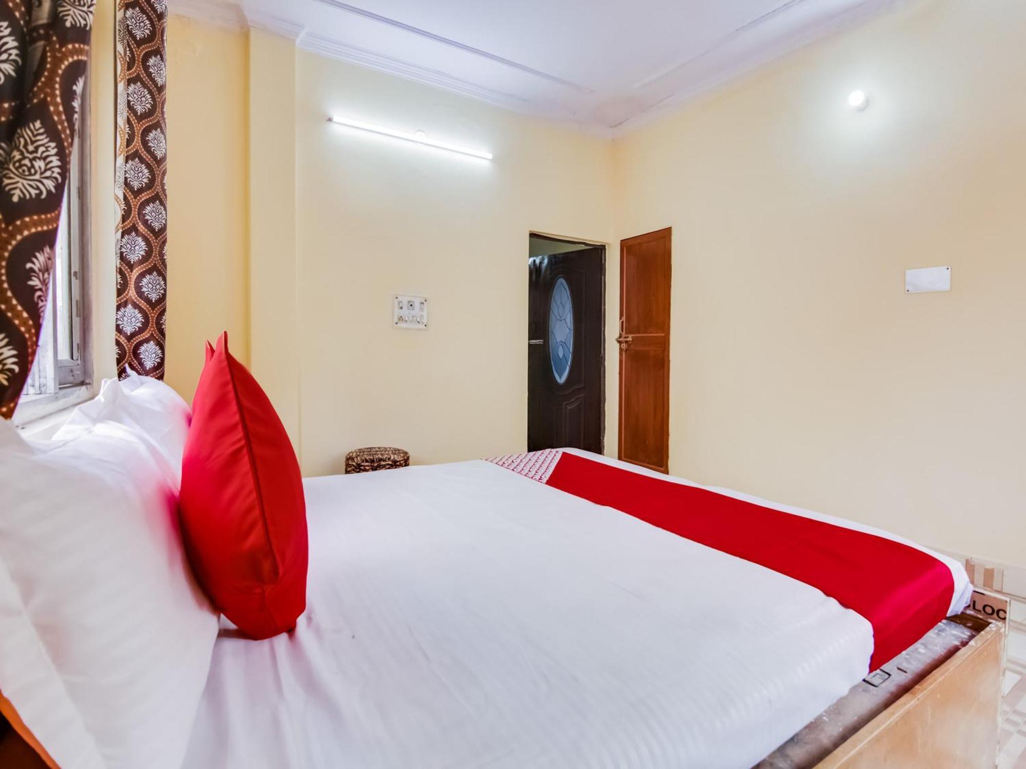 Hotel O Smart View Нью-Дели Экстерьер фото