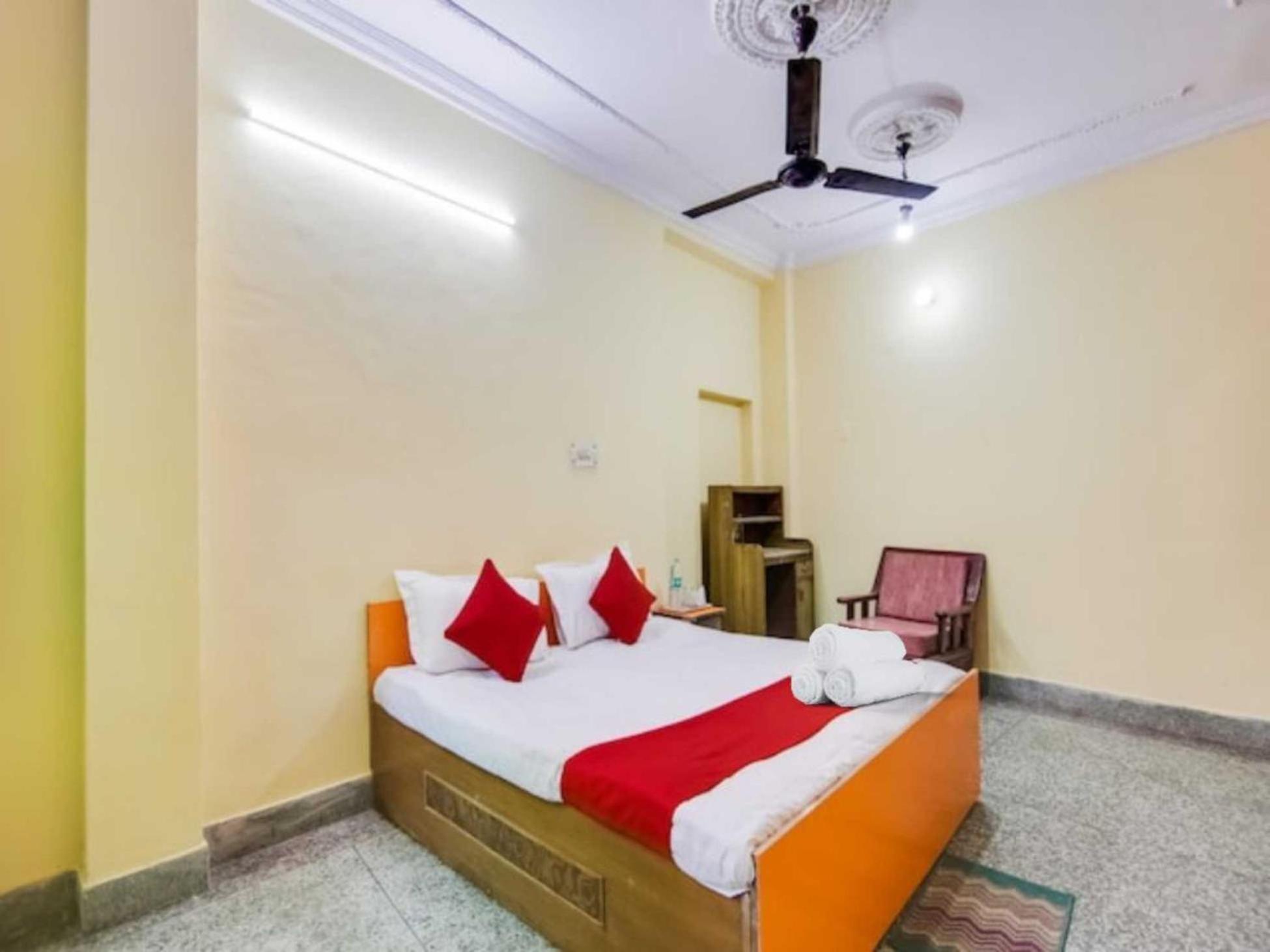 Hotel O Smart View Нью-Дели Экстерьер фото